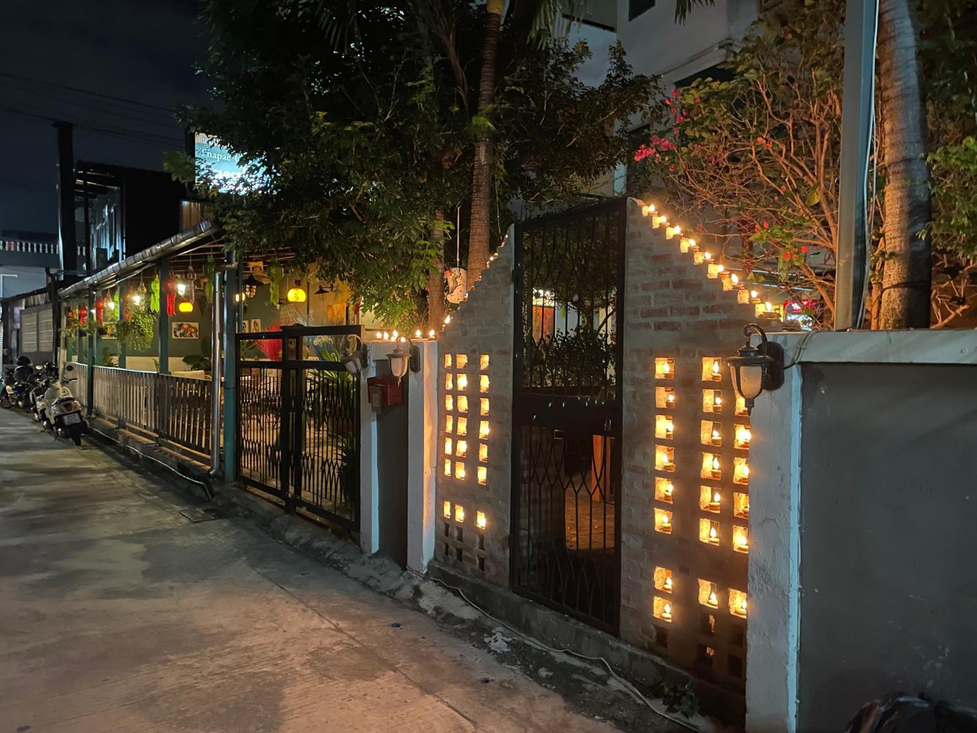 Thapae Gate Lodge Csiangmaj Kültér fotó